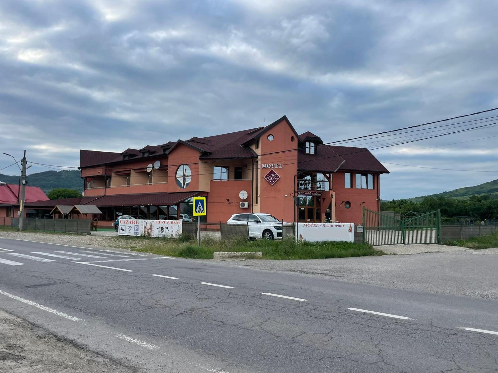 Motel Adam Tirgu Ocna Exterior photo